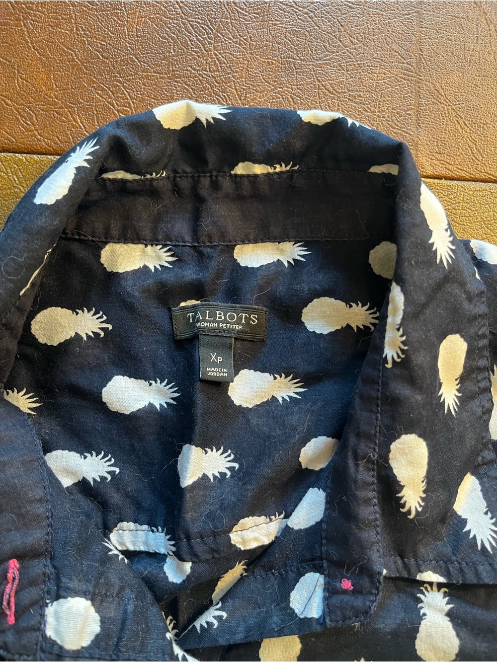 Talbots Navy Lightweight Cotton Shirt with White Pineapple Motif Women’s Size Xp - Picture 3 of 7